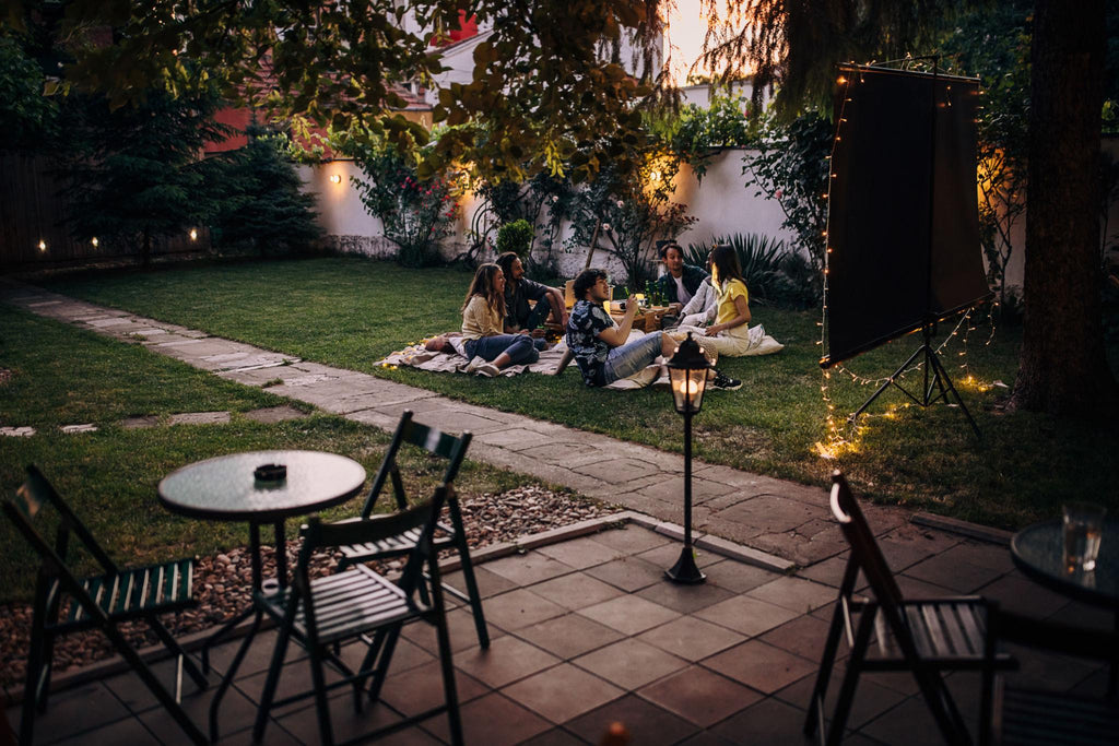 ScreenNest™ PocketCinema Pro Mini Projector